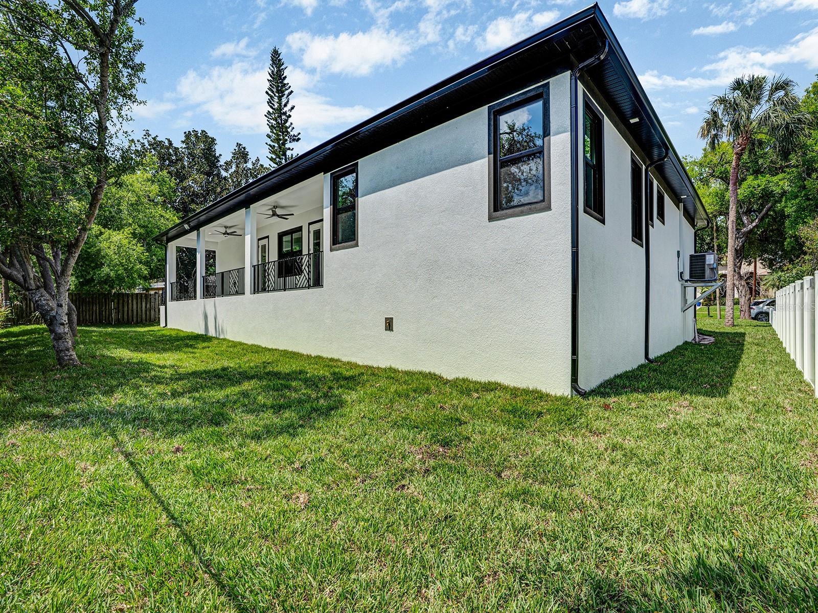 108 IRWIN ST E, SAFETY HARBOR, FL, 34695