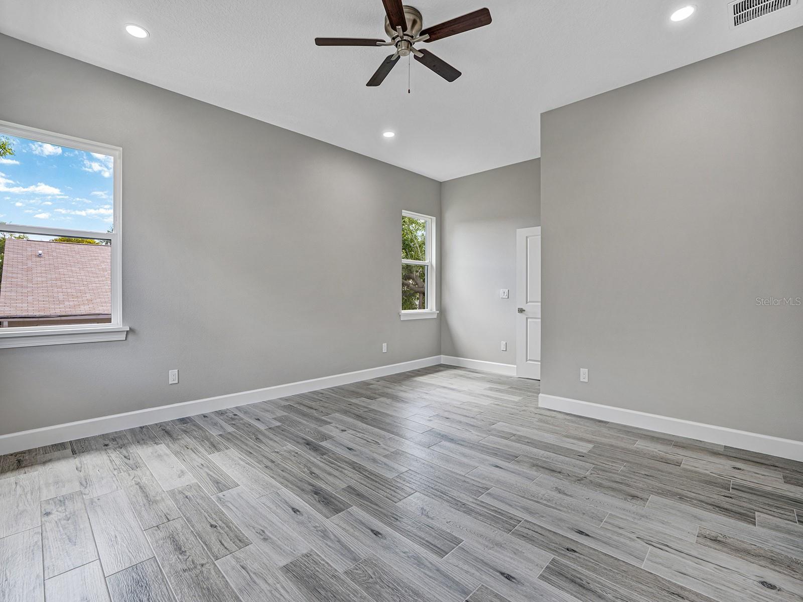 108 IRWIN ST E, SAFETY HARBOR, FL, 34695