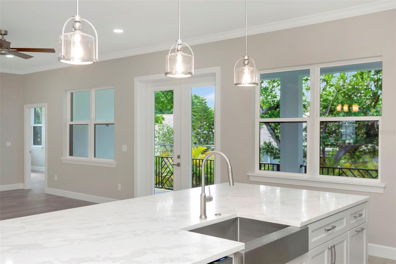 108 IRWIN ST E, SAFETY HARBOR, FL, 34695