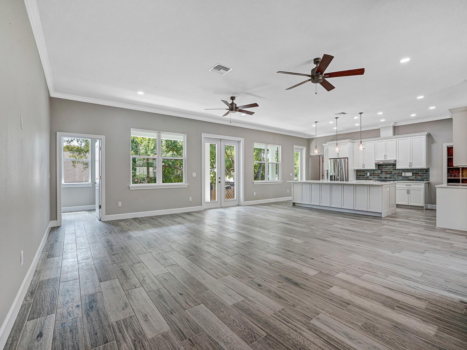 108 IRWIN ST E, SAFETY HARBOR, FL, 34695