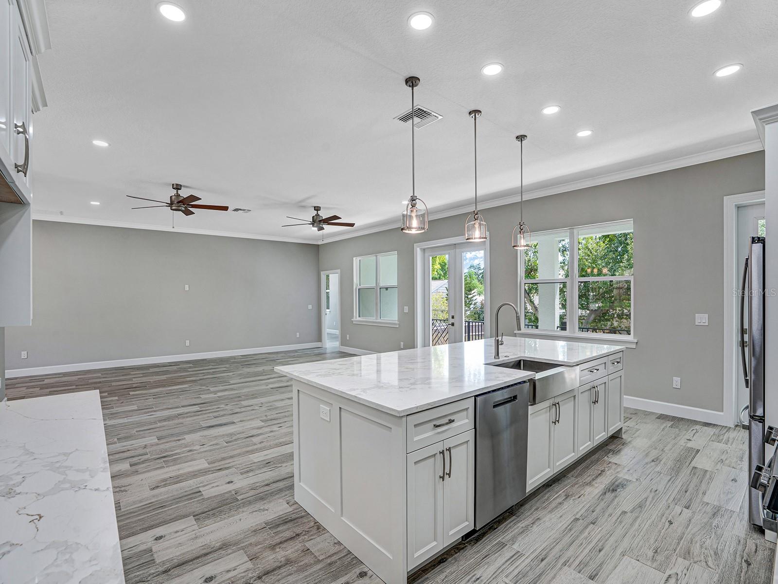 108 IRWIN ST E, SAFETY HARBOR, FL, 34695