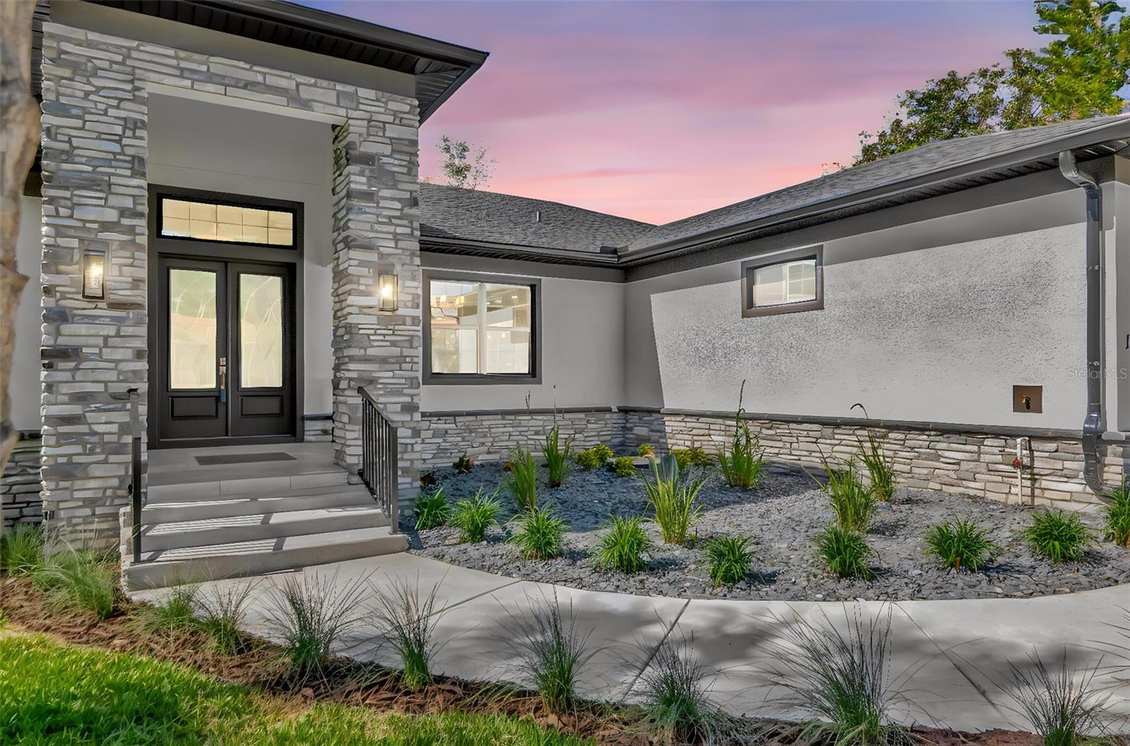 108 IRWIN ST E, SAFETY HARBOR, FL, 34695