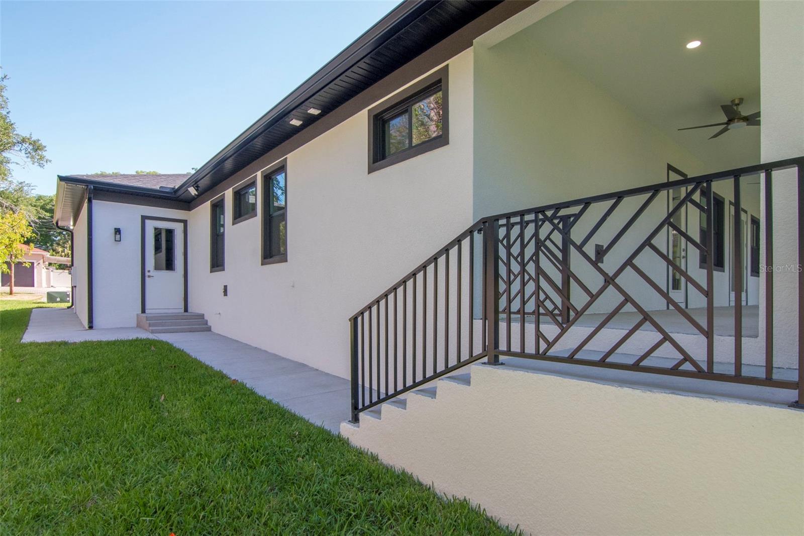 108 IRWIN ST E, SAFETY HARBOR, FL, 34695