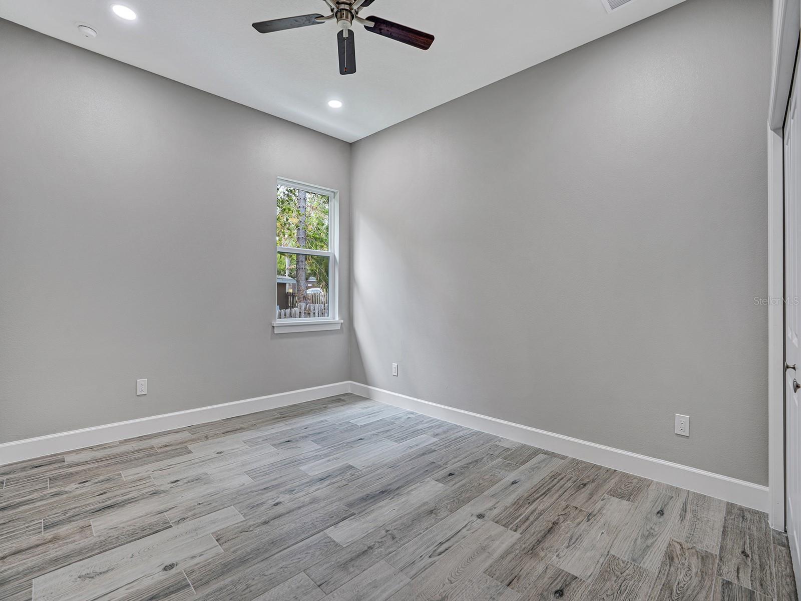 108 IRWIN ST E, SAFETY HARBOR, FL, 34695