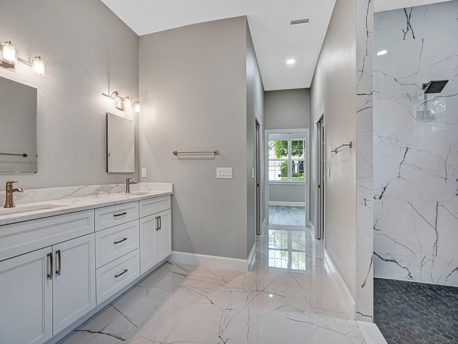 108 IRWIN ST E, SAFETY HARBOR, FL, 34695