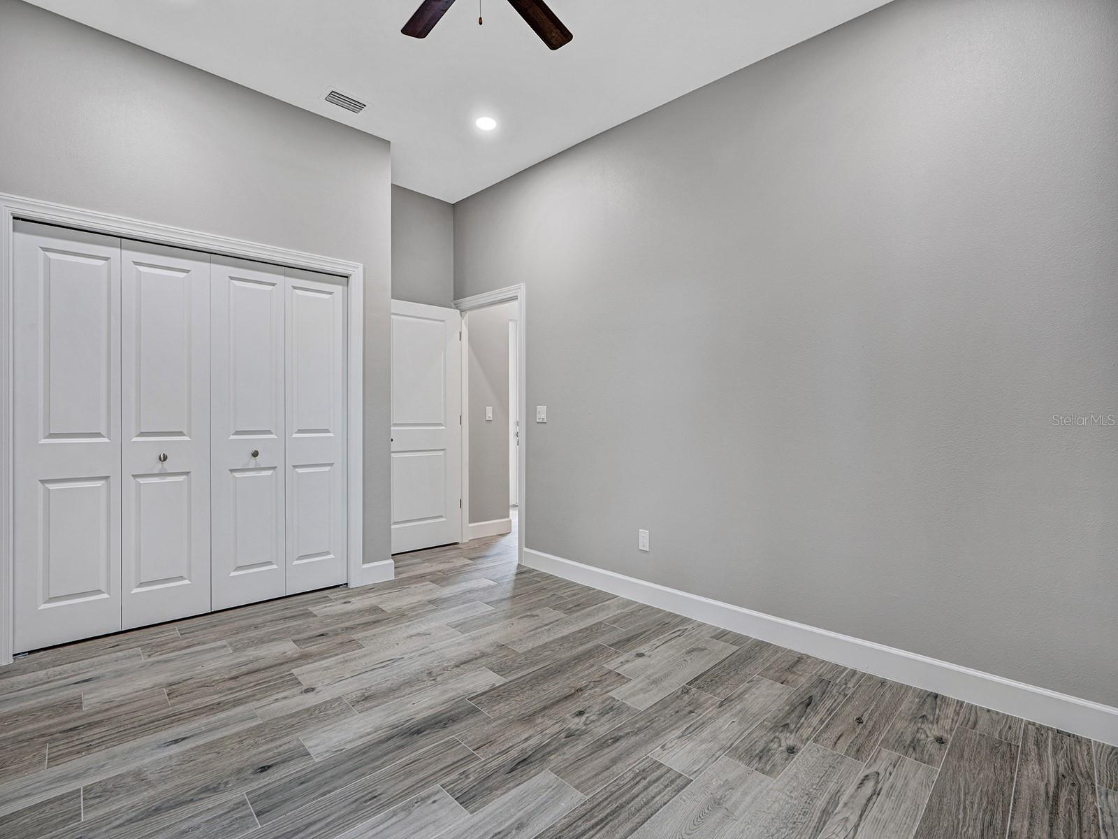 108 IRWIN ST E, SAFETY HARBOR, FL, 34695
