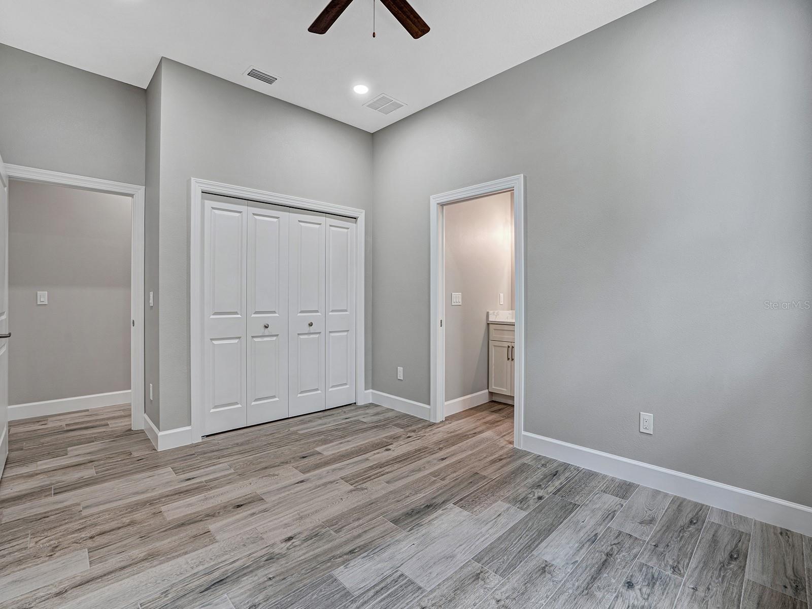 108 IRWIN ST E, SAFETY HARBOR, FL, 34695