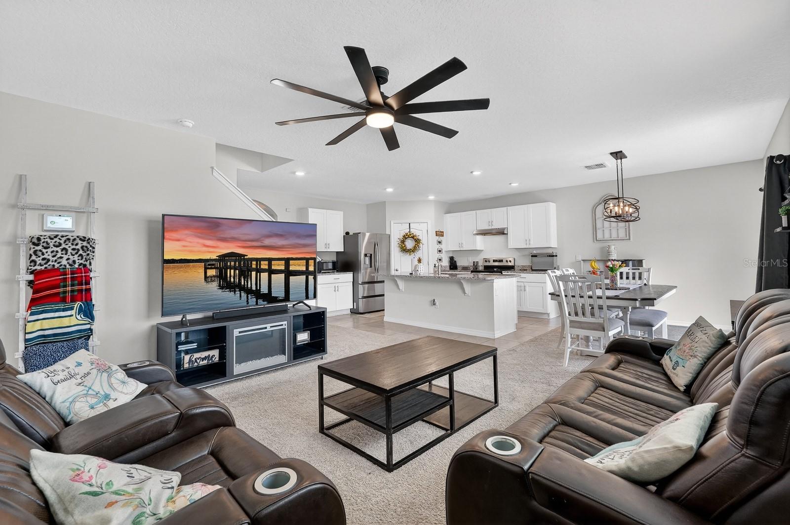1809 MYRTLEBROOKE DR, EDGEWATER, FL, 32141