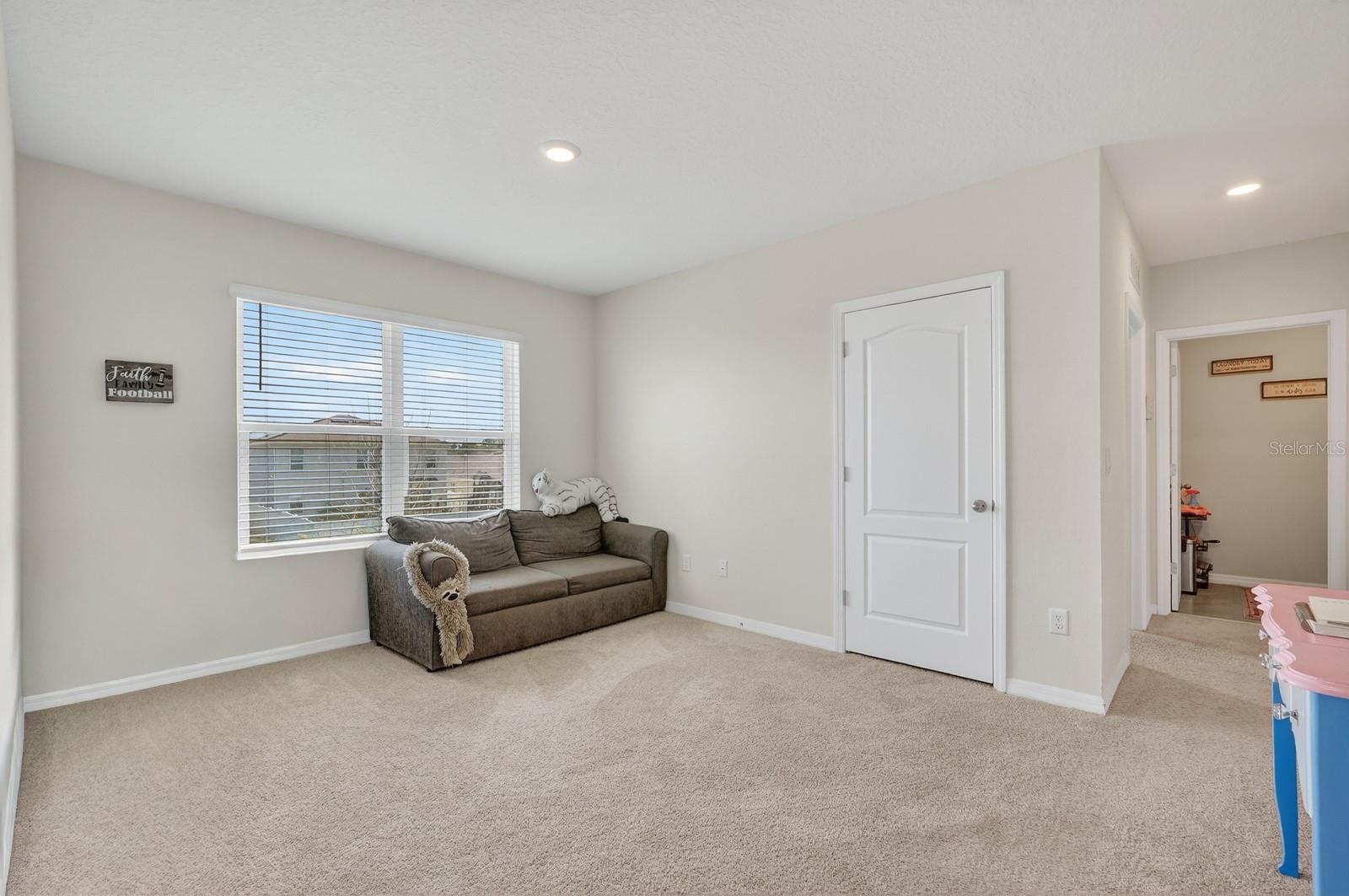 1809 MYRTLEBROOKE DR, EDGEWATER, FL, 32141