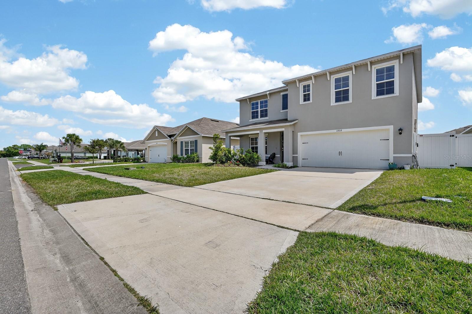1809 MYRTLEBROOKE DR, EDGEWATER, FL, 32141