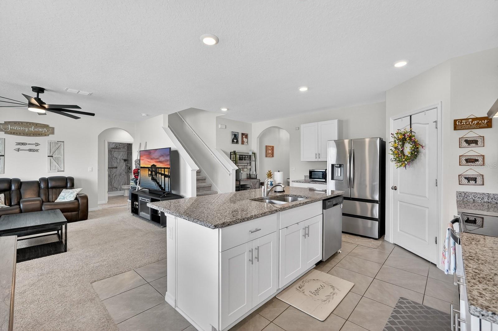 1809 MYRTLEBROOKE DR, EDGEWATER, FL, 32141