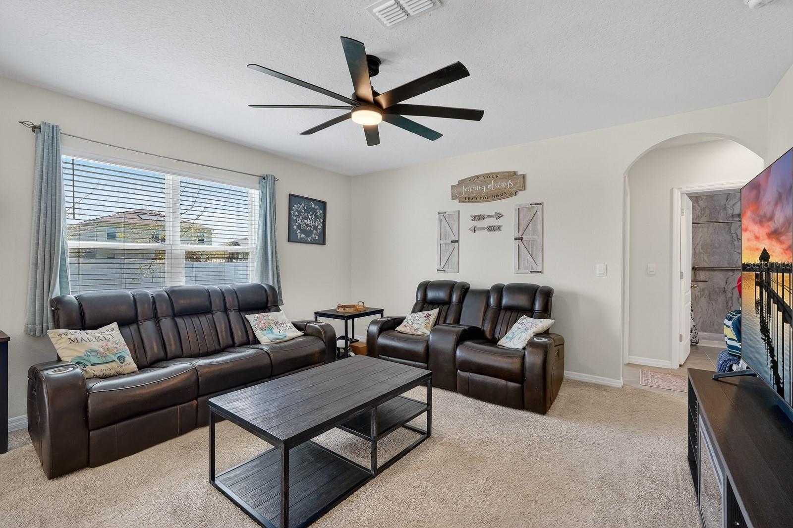 1809 MYRTLEBROOKE DR, EDGEWATER, FL, 32141