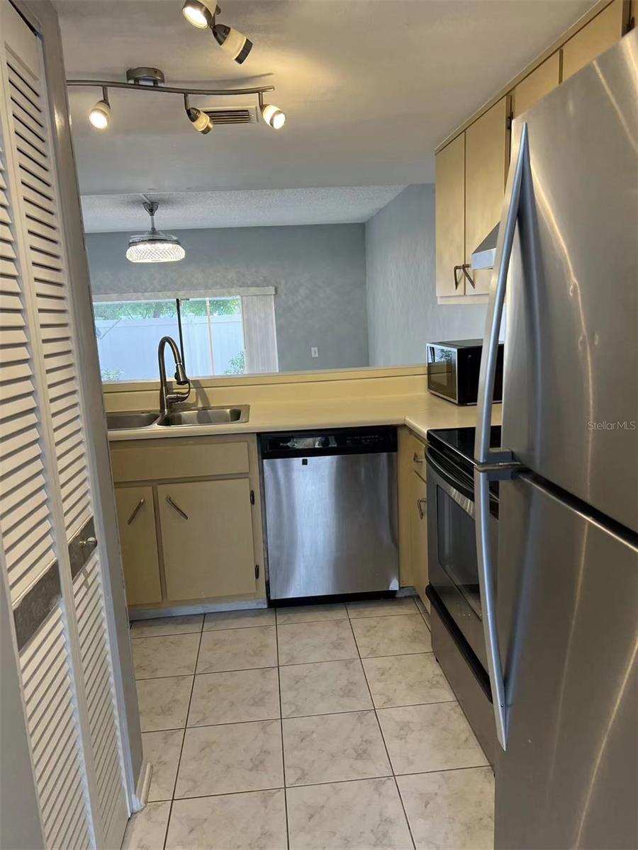 5812 WINDHOVER DR #5812, ORLANDO, FL, 32819