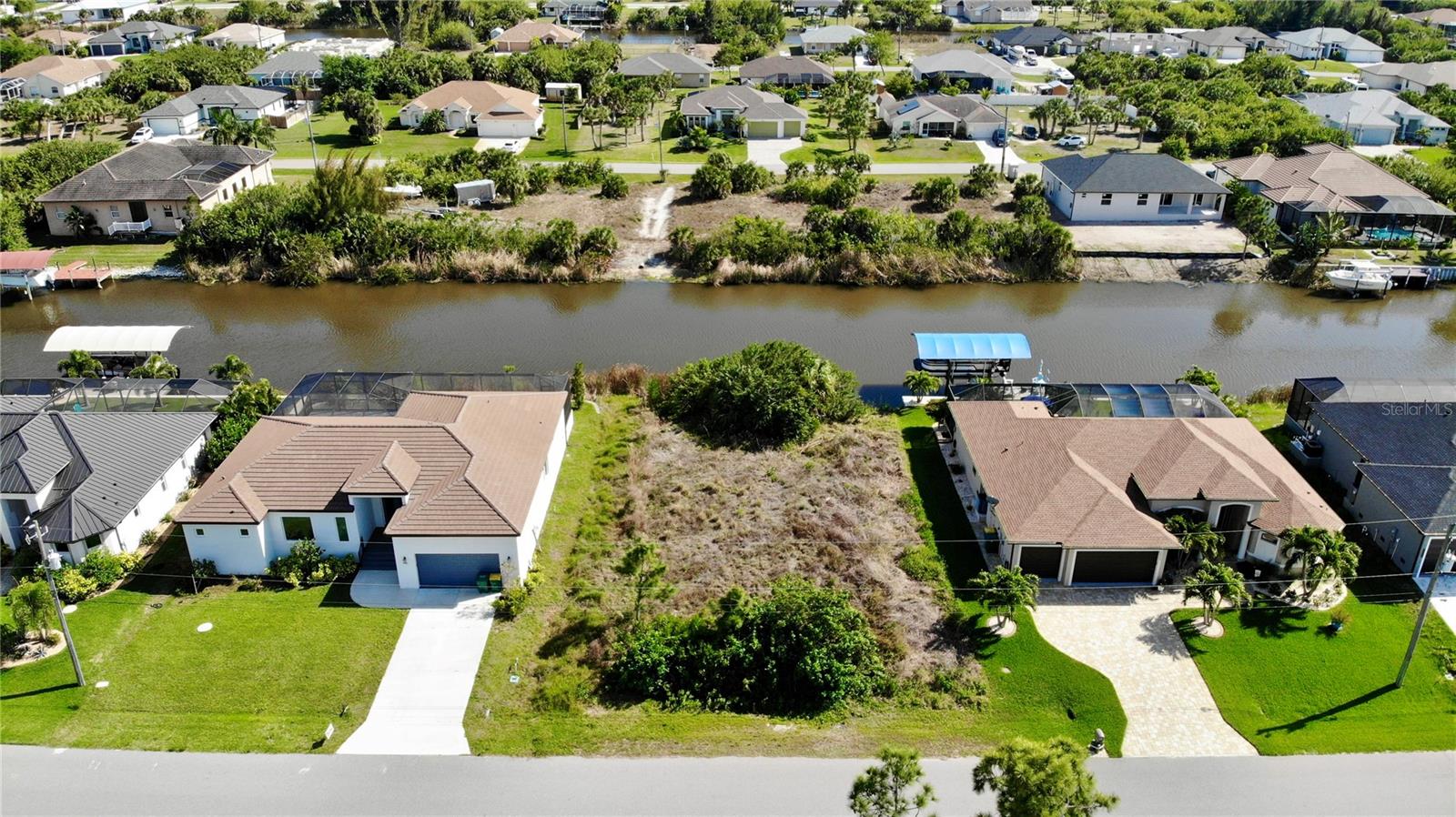 15376 HENNIPEN CIR, PORT CHARLOTTE, FL, 33981