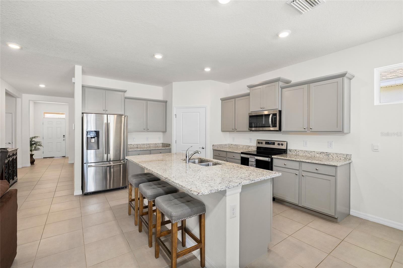 13204 WATERLEAF GARDEN CIR, RIVERVIEW, FL, 33579