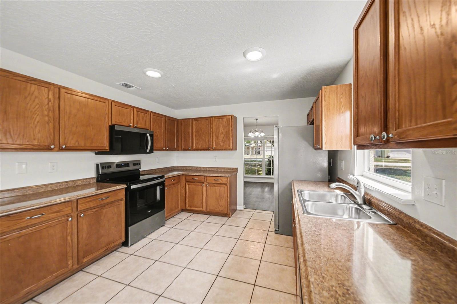 1461 E WHOOPING DR, GROVELAND, FL, 34736