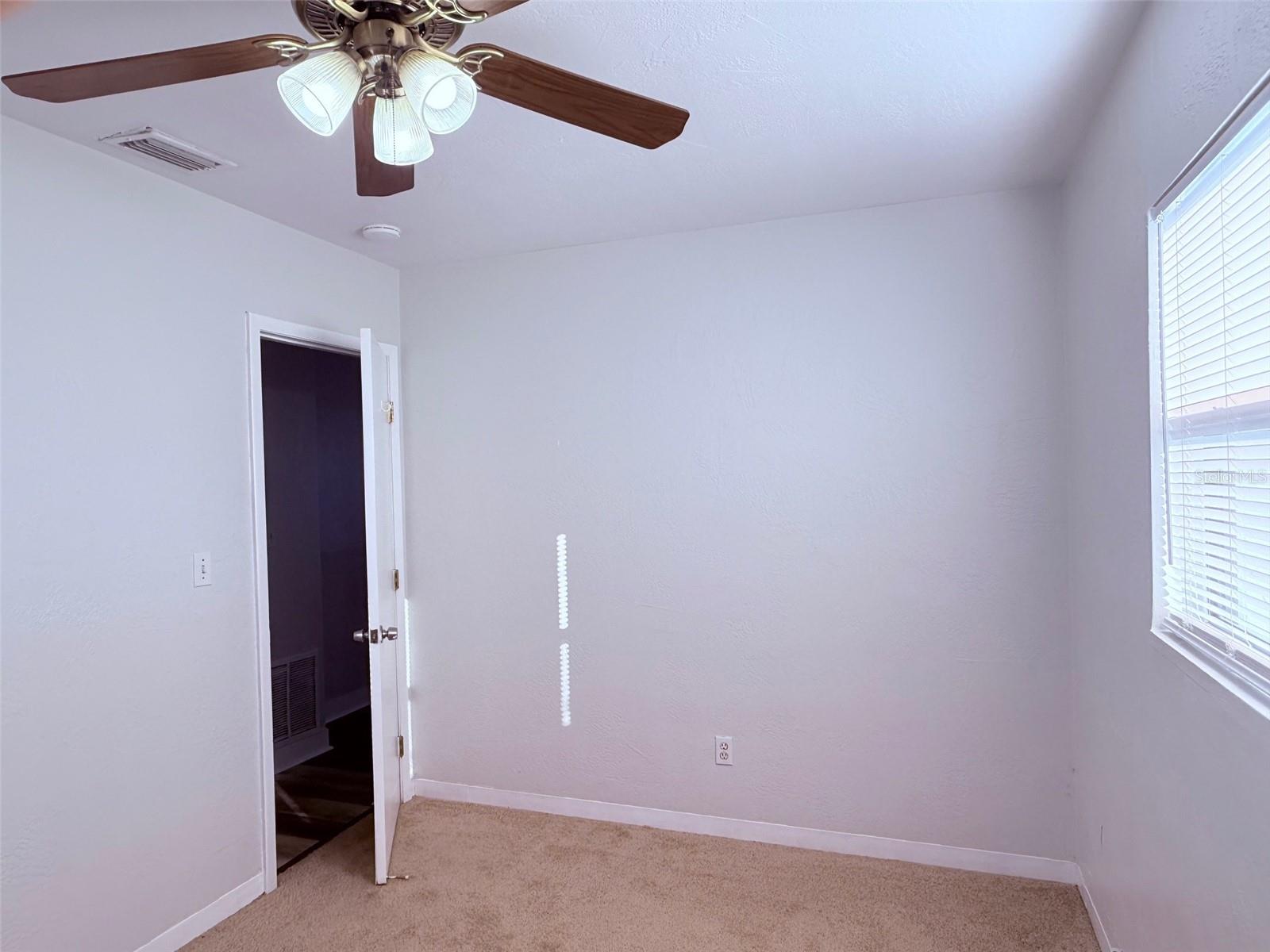 1544 77TH AVE N, ST PETERSBURG, FL, 33702