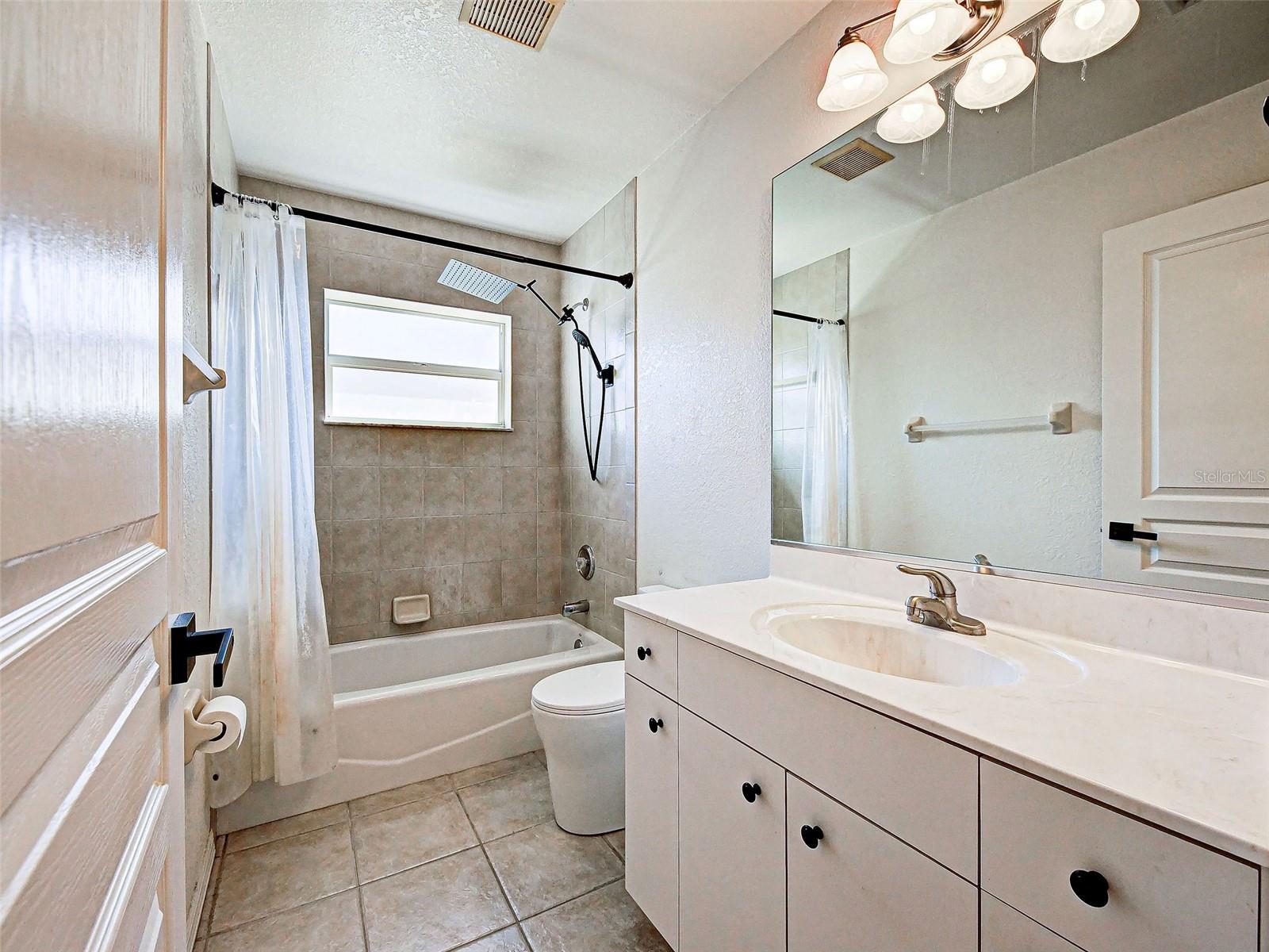 8577 CALUMET BLVD, PORT CHARLOTTE, FL, 33981