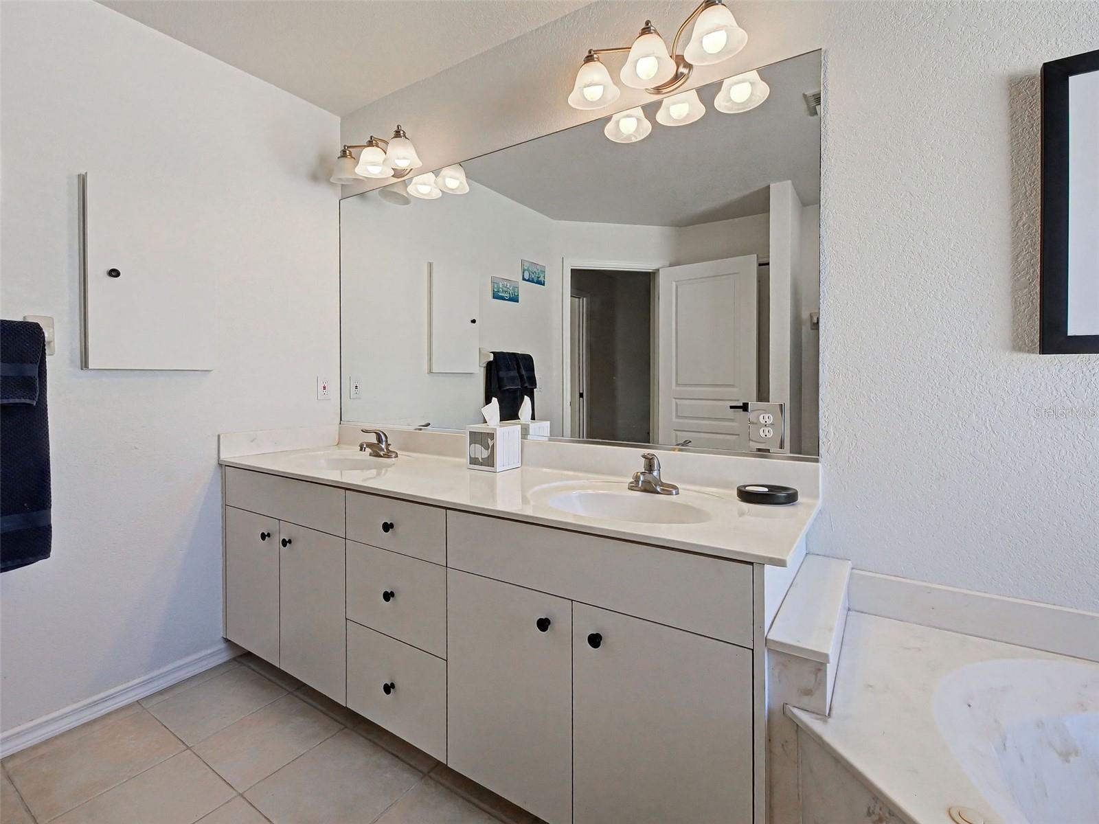 8577 CALUMET BLVD, PORT CHARLOTTE, FL, 33981
