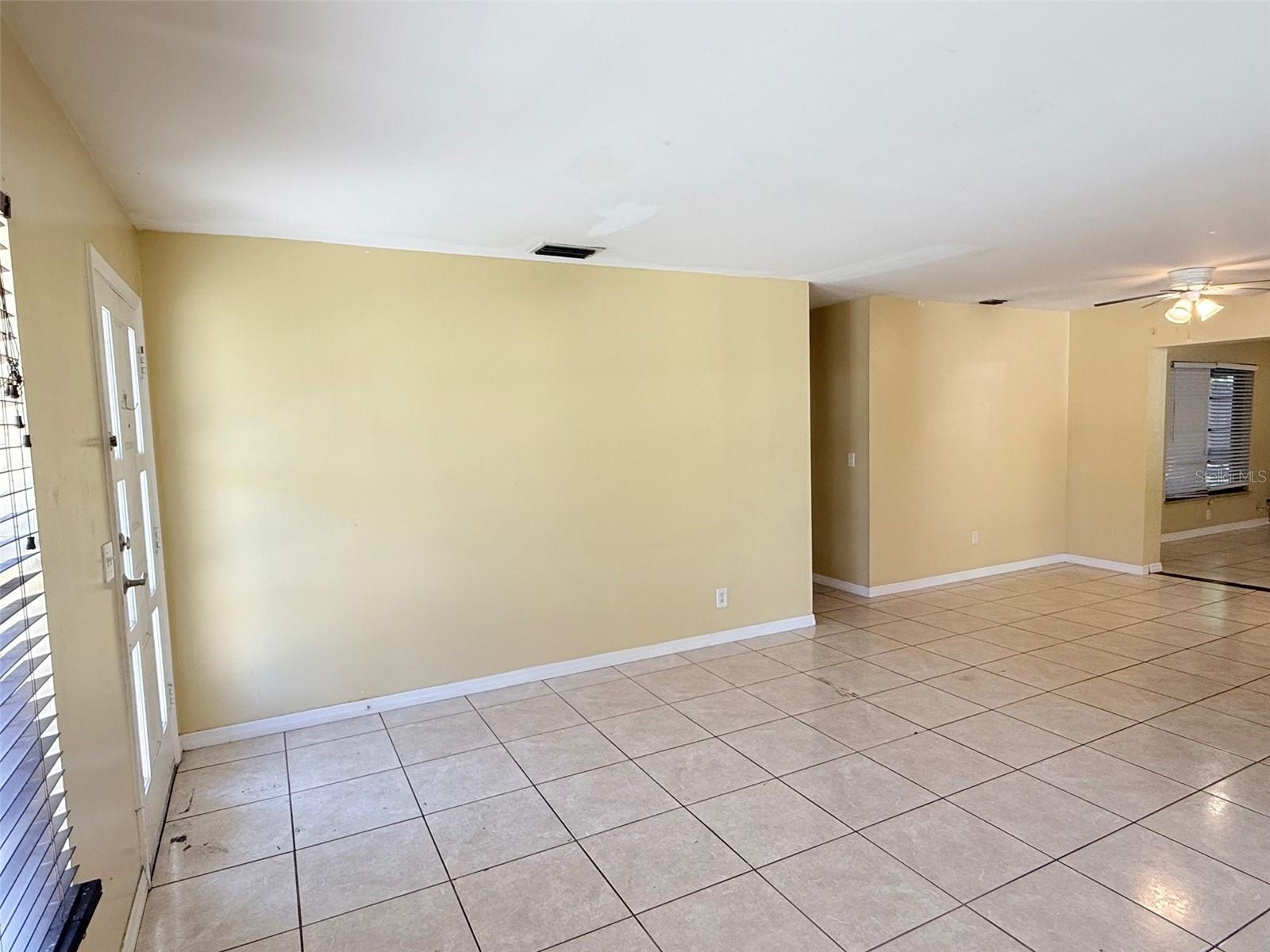 1219 JULIAN LANE DR, TAMPA, FL, 33619