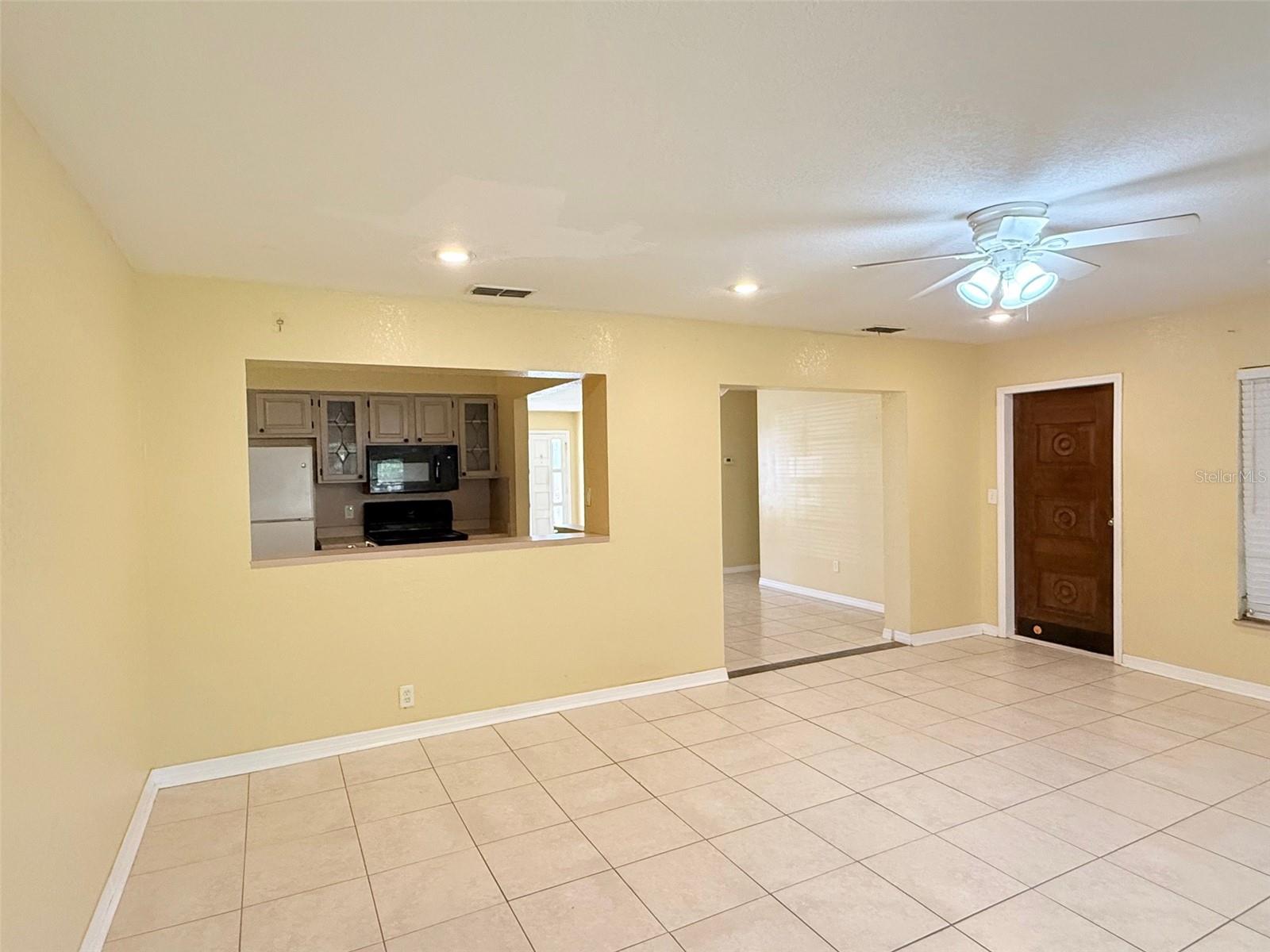 1219 JULIAN LANE DR, TAMPA, FL, 33619