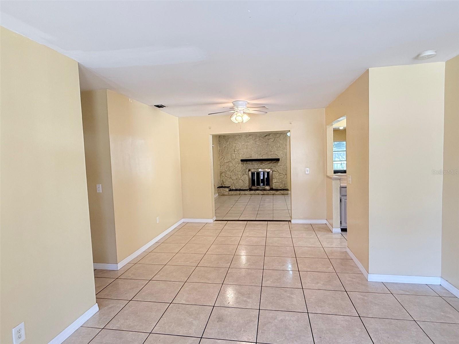 1219 JULIAN LANE DR, TAMPA, FL, 33619