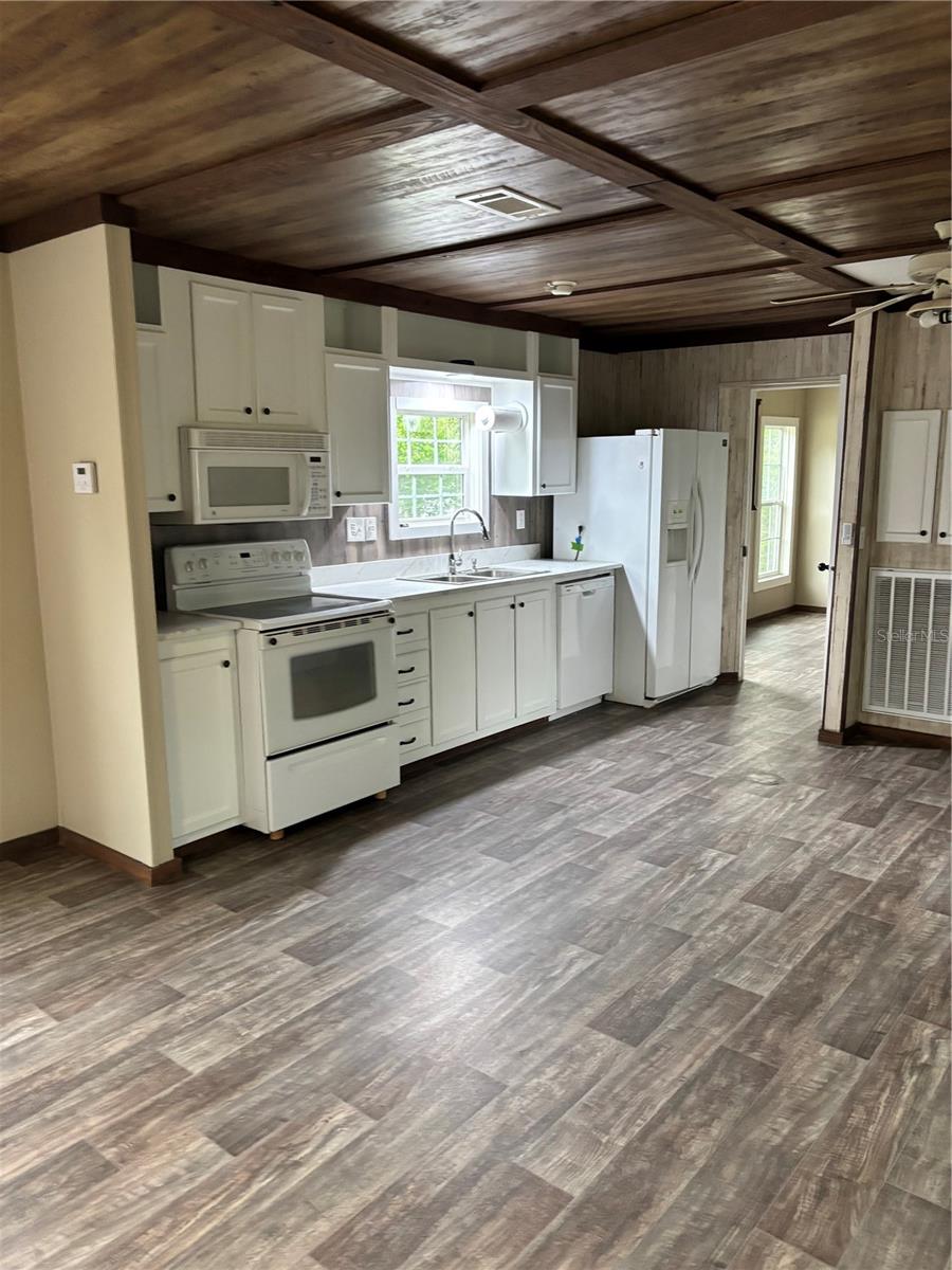 11511 NE 110TH TER, OXFORD, FL, 34484
