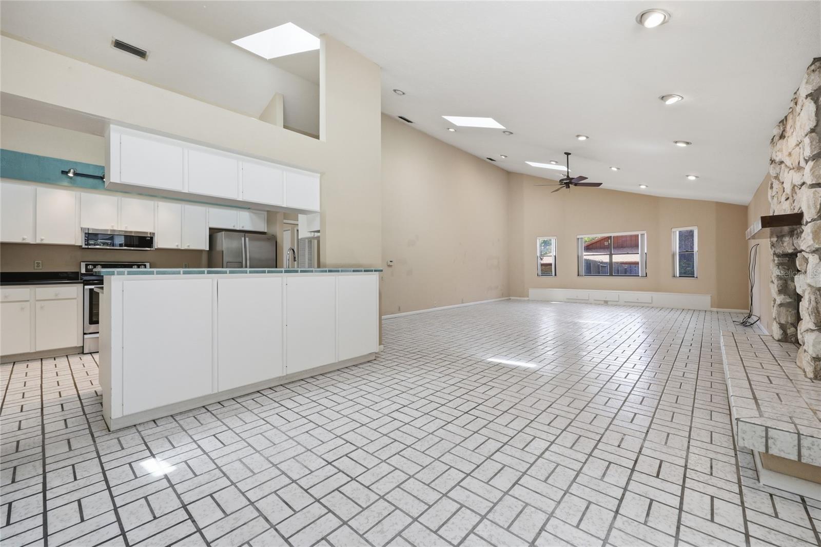 2408 NW 14TH PL, GAINESVILLE, FL, 32605