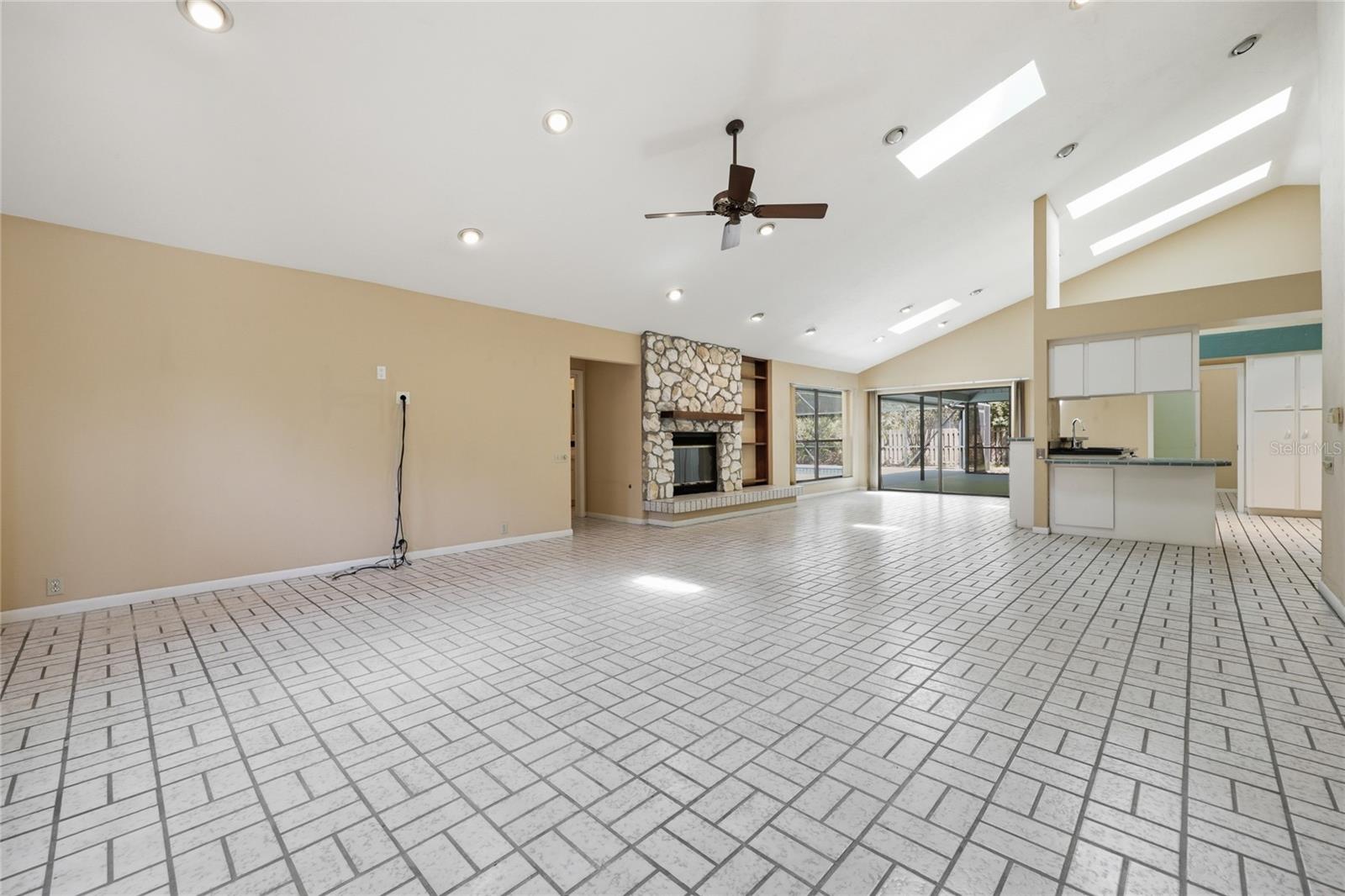 2408 NW 14TH PL, GAINESVILLE, FL, 32605