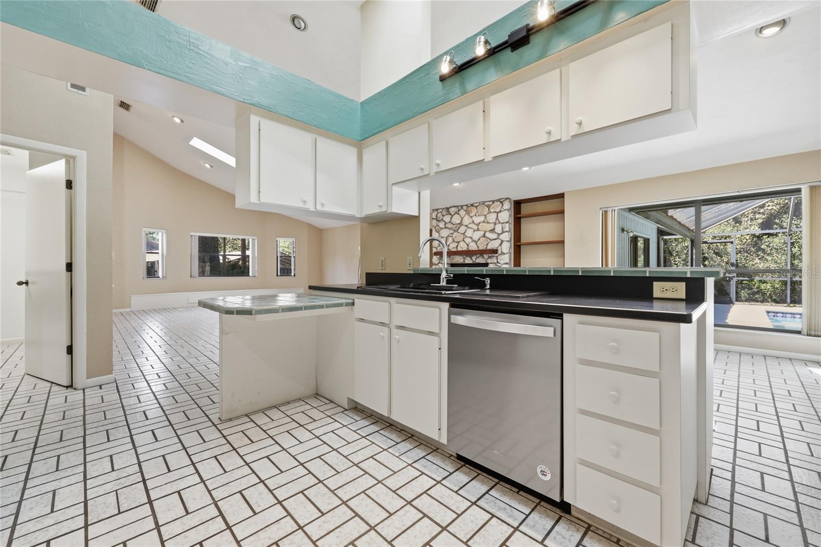 2408 NW 14TH PL, GAINESVILLE, FL, 32605