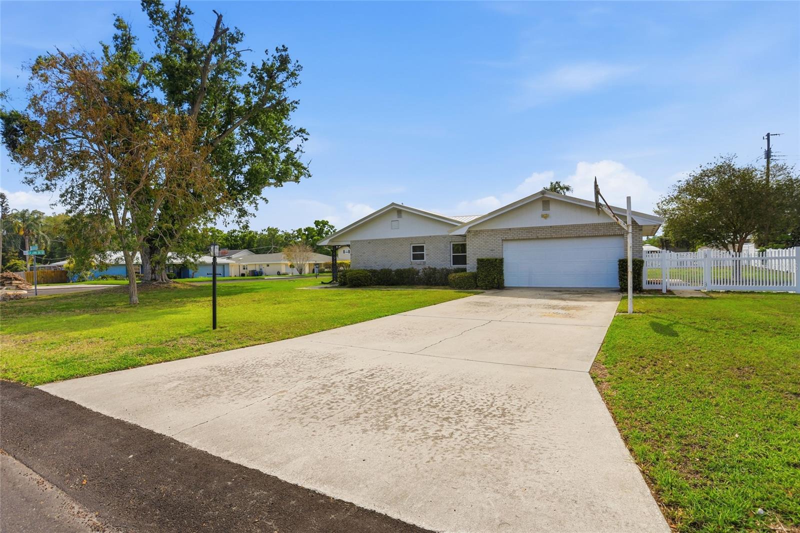 22 LAKE LINK DR SE, WINTER HAVEN, FL, 33884