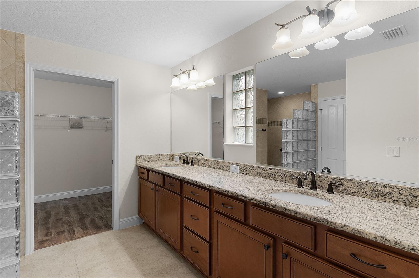 2028 GLENARDEN PATH, THE VILLAGES, FL, 32163