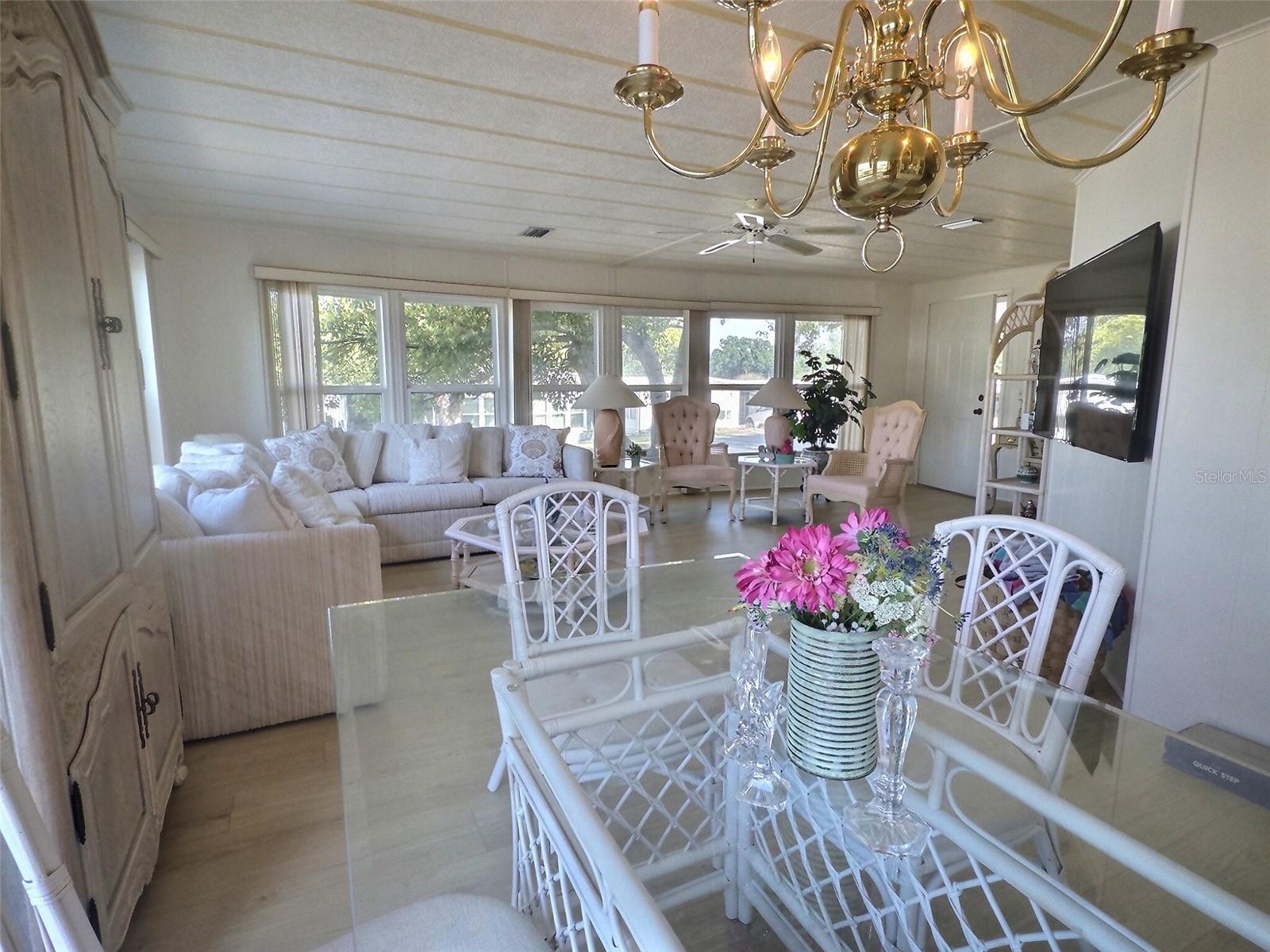46 PALM FOREST DR, LARGO, FL, 33770