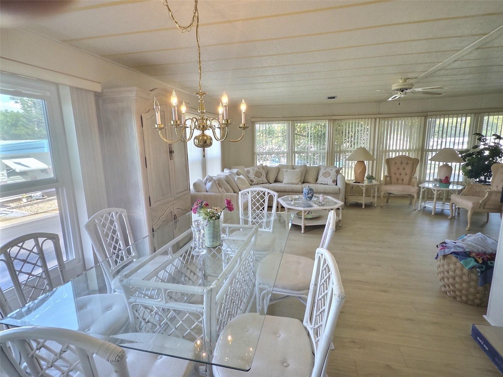 46 PALM FOREST DR, LARGO, FL, 33770