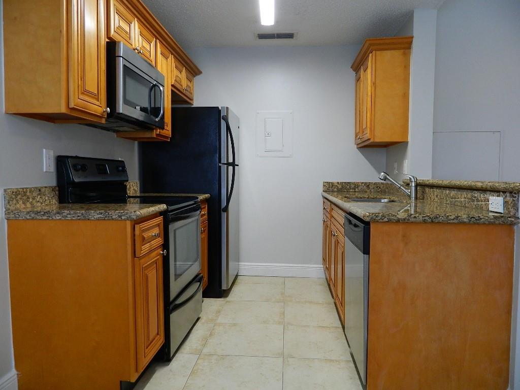 2593 GRASSY POINT DR #205, LAKE MARY, FL, 32746