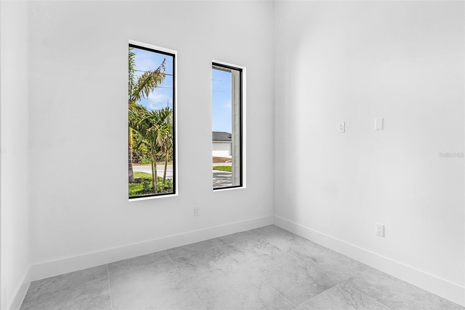 2903 10TH ST SW, LEHIGH ACRES, FL, 33976