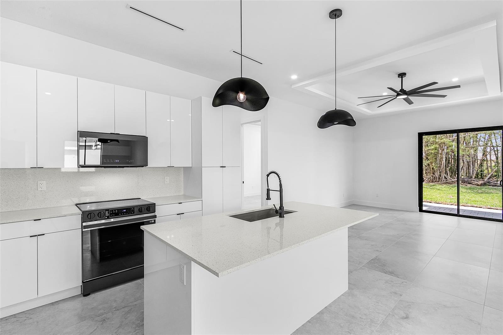 2903 10TH ST SW, LEHIGH ACRES, FL, 33976