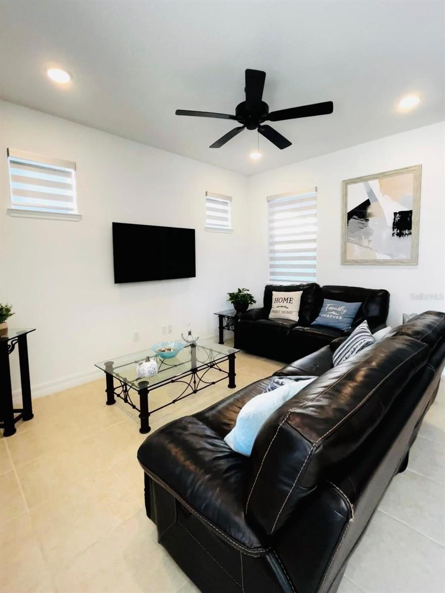 8565 LAMPPOST LN, ORLANDO, FL, 32832