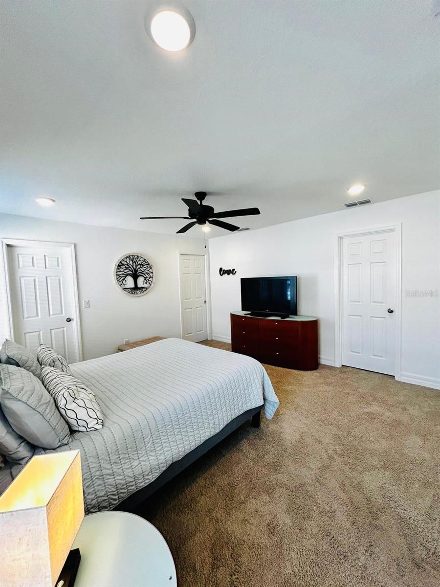 8565 LAMPPOST LN, ORLANDO, FL, 32832