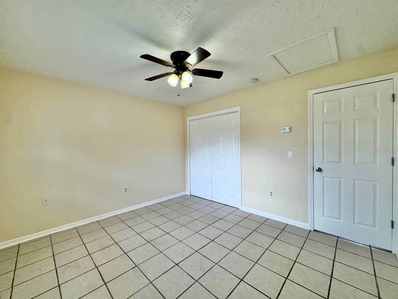 10015 N ASTER AVE #B, TAMPA, FL, 33612