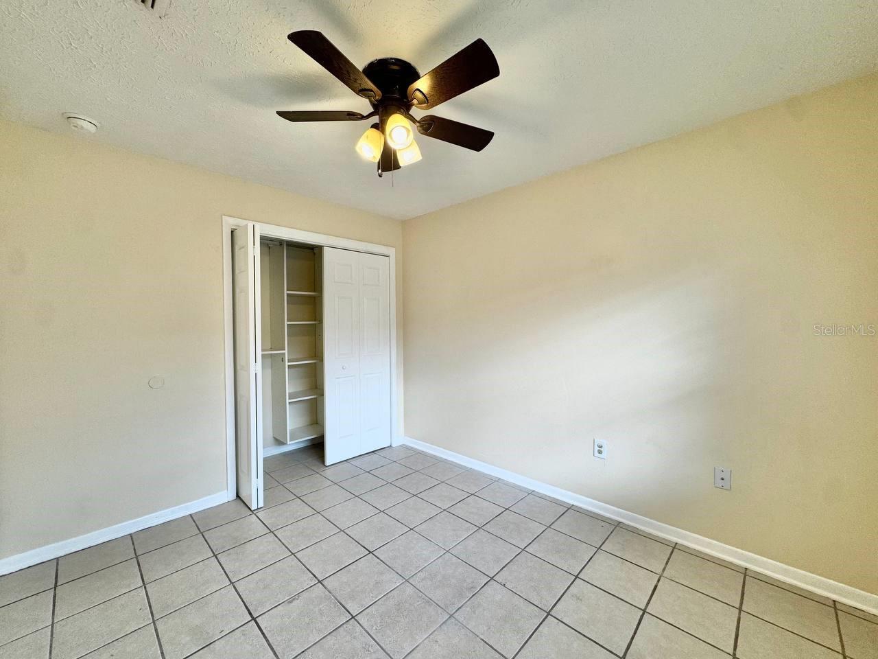 10015 N ASTER AVE #B, TAMPA, FL, 33612