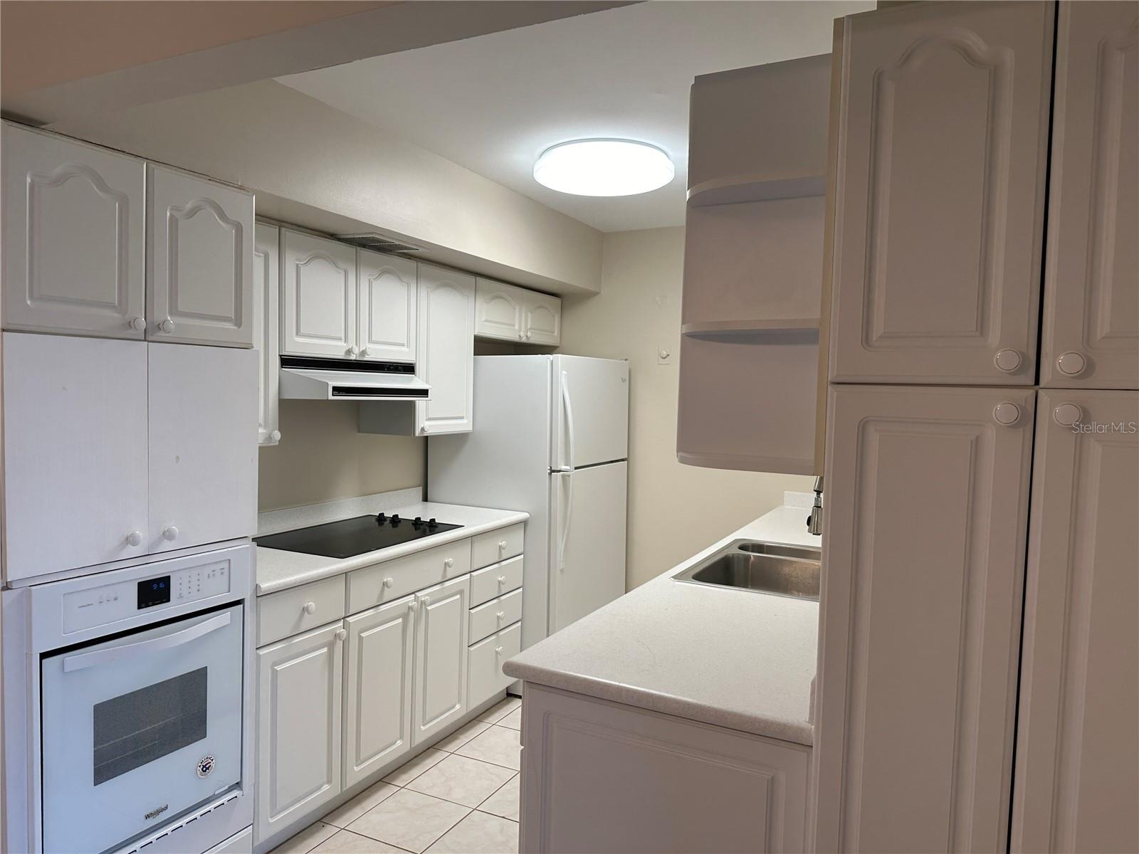 10355 PARADISE BLVD #414, TREASURE ISLAND, FL, 33706