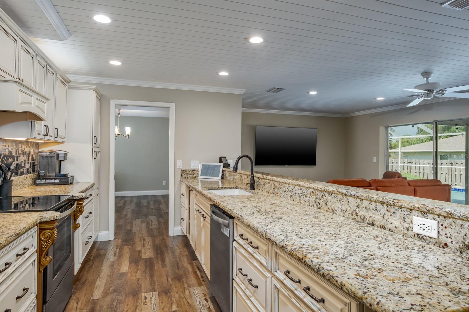 75 WOODCUTTER LN, PALM HARBOR, FL, 34683