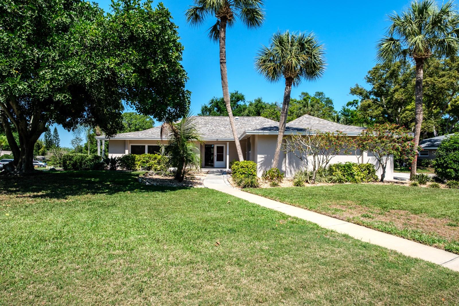 75 WOODCUTTER LN, PALM HARBOR, FL, 34683
