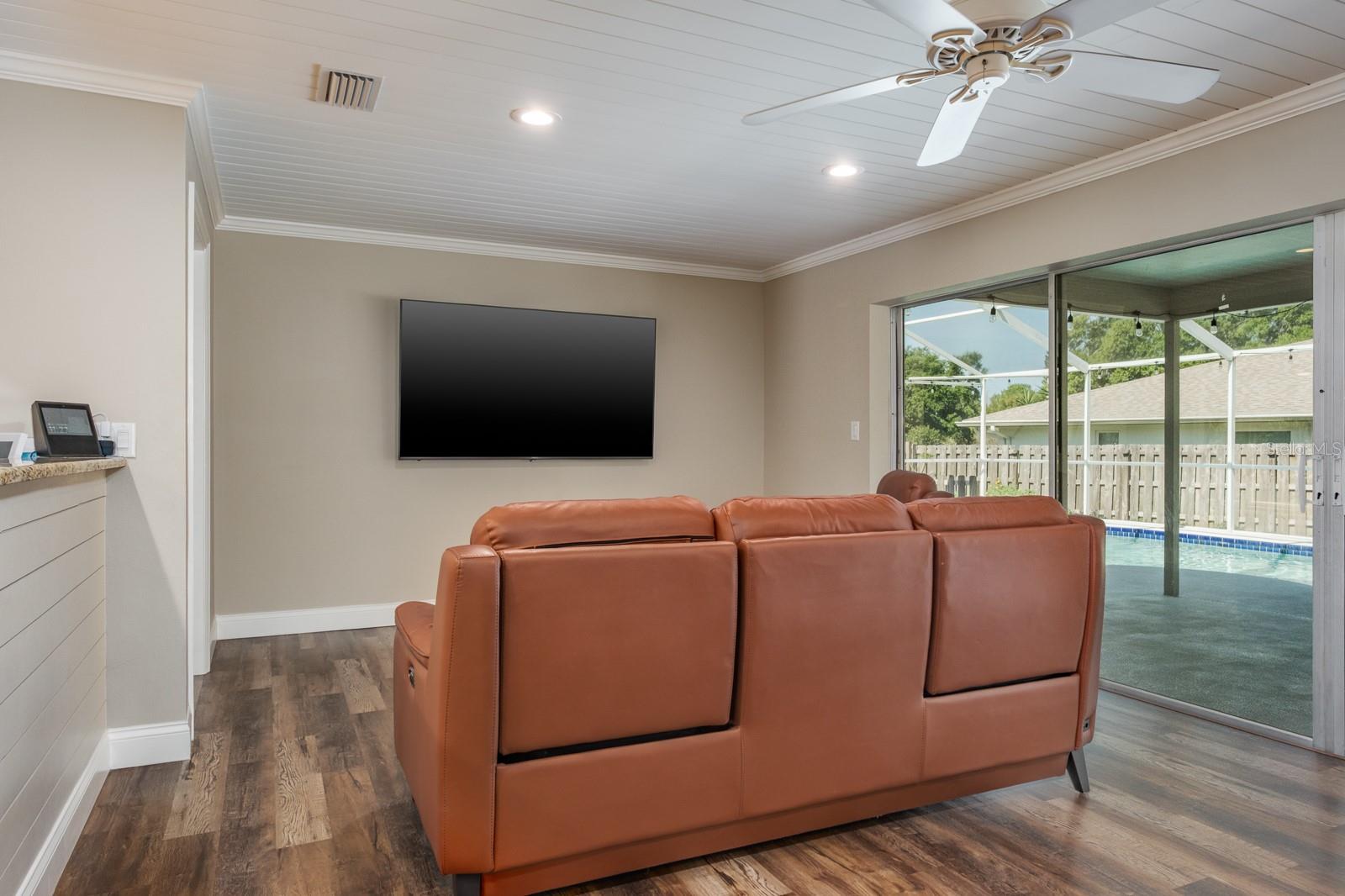 75 WOODCUTTER LN, PALM HARBOR, FL, 34683