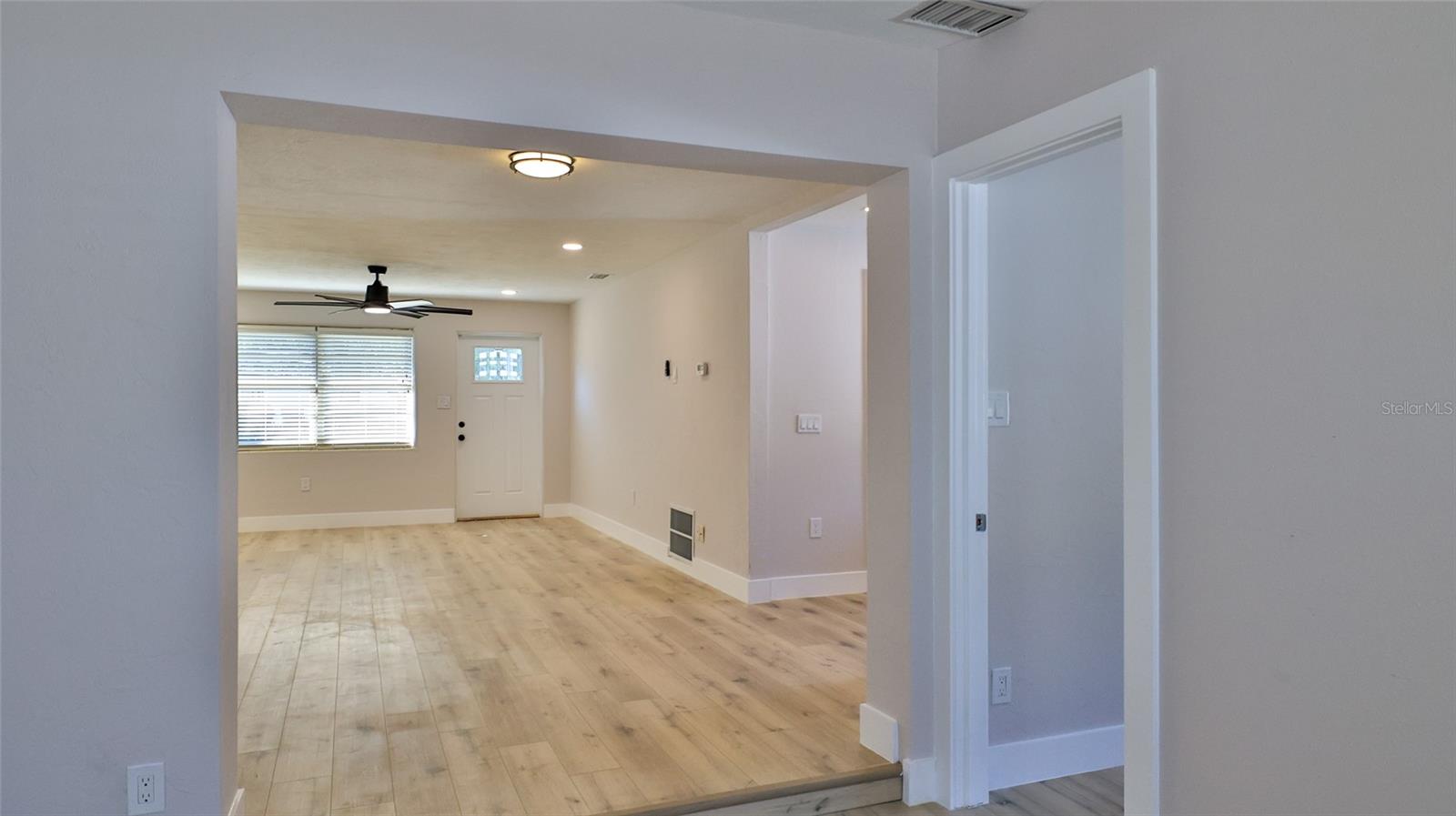 11 SWAN AVE, NEW SMYRNA BEACH, FL, 32168
