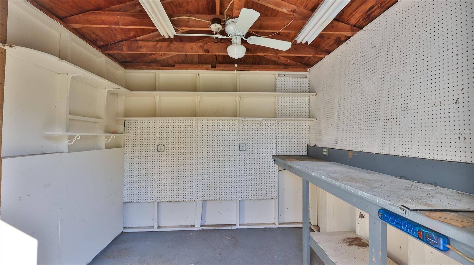 11 SWAN AVE, NEW SMYRNA BEACH, FL, 32168