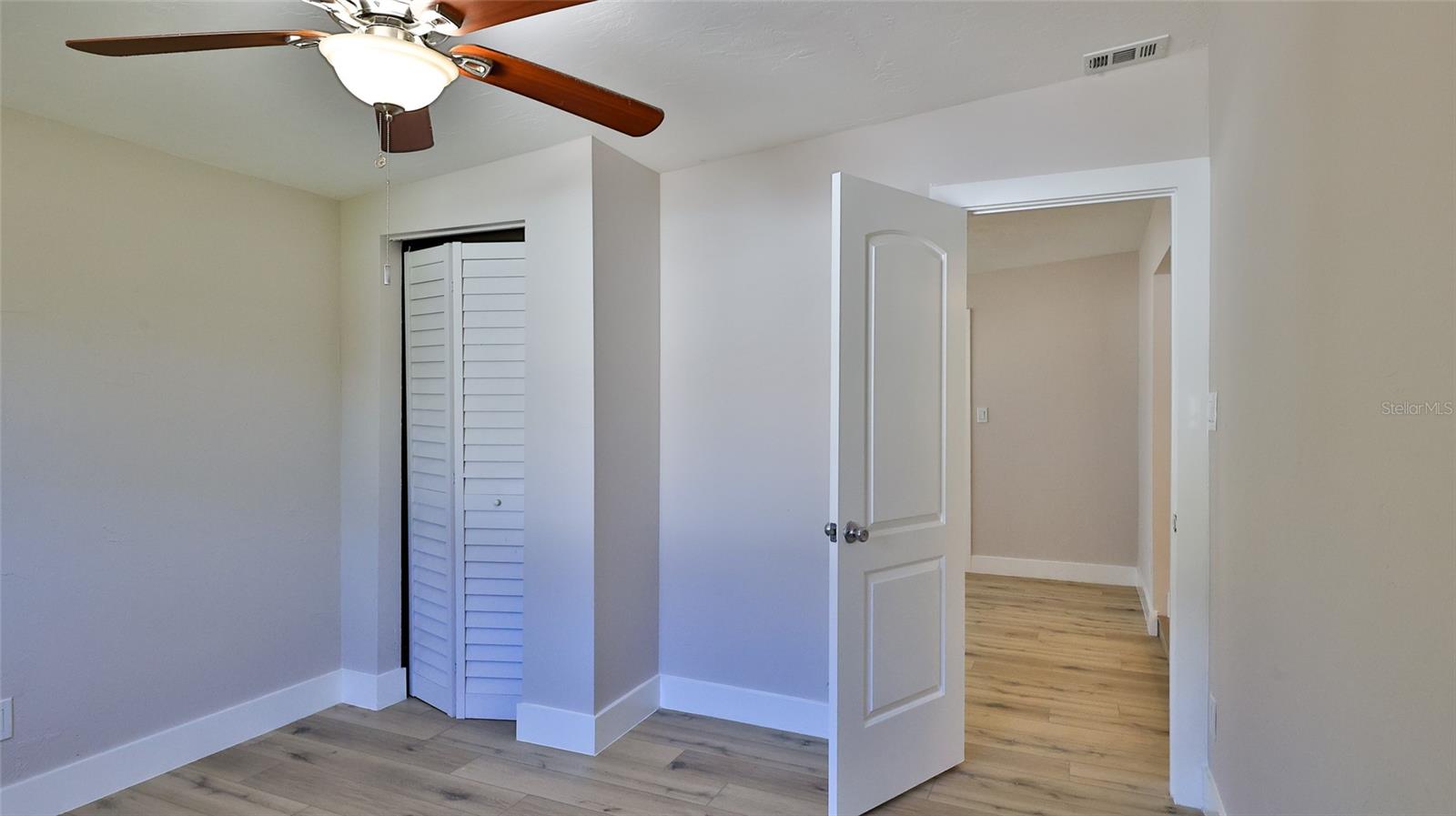 11 SWAN AVE, NEW SMYRNA BEACH, FL, 32168