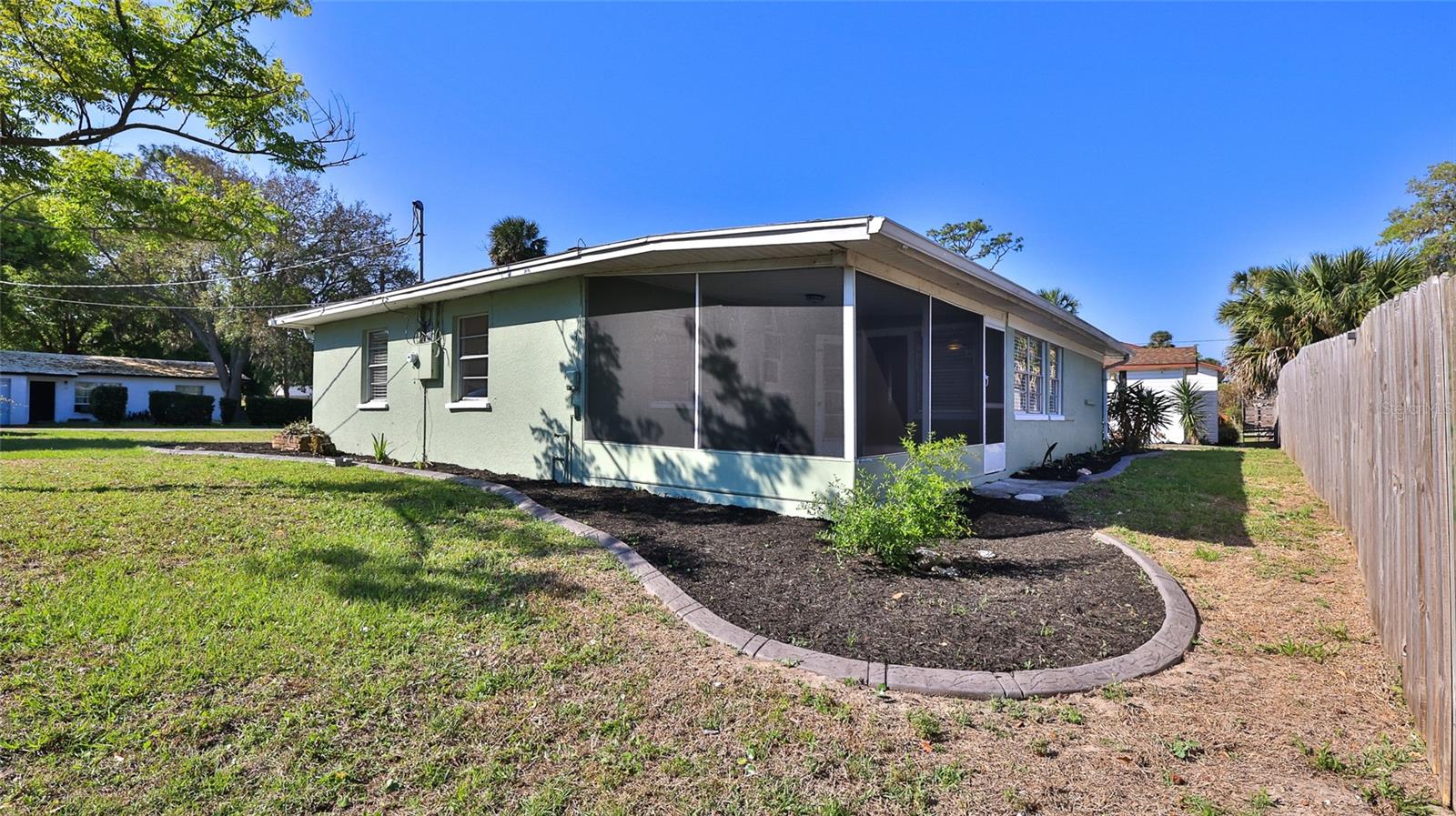 11 SWAN AVE, NEW SMYRNA BEACH, FL, 32168
