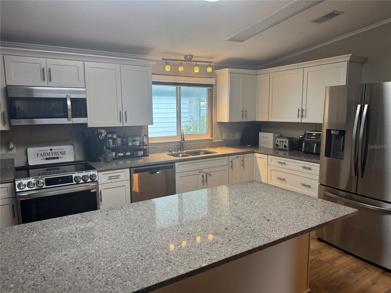 1001 STARKEY RD #310, LARGO, FL, 33771